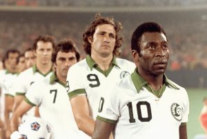 Pelé en su última etapa como futbolista, ya en el Cosmos